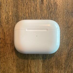 Apple White Earbuds Case